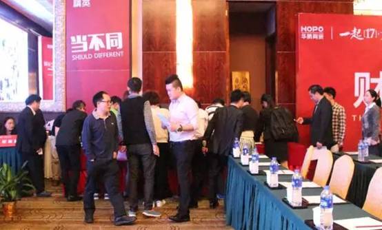 陶博會再掀柔光風，華鵬29°柔光磚4.0大受經銷商