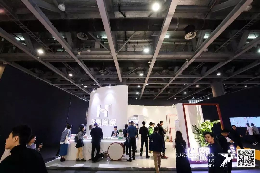 華鵬陶瓷,25年技術(shù)創(chuàng)新,集聚品牌發(fā)展新動(dòng)能?